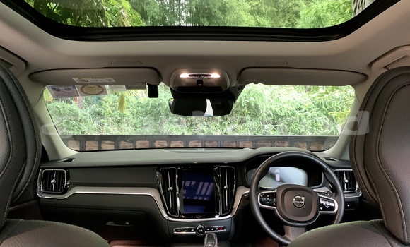 Buy Used Volvo V60 White Car in Chiang Mai in Chiang Mai Buy Used Volvo V60 White Car in Chiang Mai in Chiang Mai