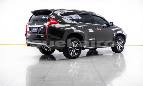 Buy Used Mitsubishi Pajero Brown Car in Bangkok in Bangkok Buy Used Mitsubishi Pajero Brown Car in Bangkok in Bangkok