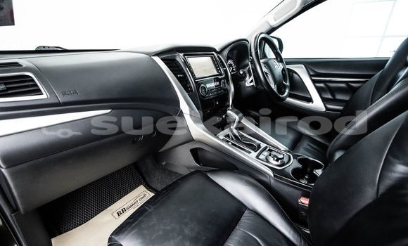 Buy Used Mitsubishi Pajero Brown Car in Bangkok in Bangkok Buy Used Mitsubishi Pajero Brown Car in Bangkok in Bangkok