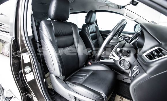 Buy Used Mitsubishi Pajero Brown Car in Bangkok in Bangkok Buy Used Mitsubishi Pajero Brown Car in Bangkok in Bangkok