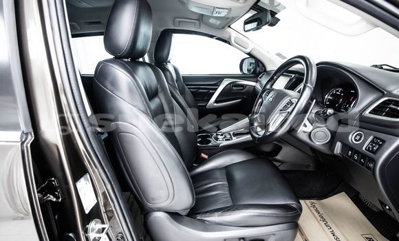 Buy Used Mitsubishi Pajero Brown Car in Bangkok in Bangkok Buy Used Mitsubishi Pajero Brown Car in Bangkok in Bangkok