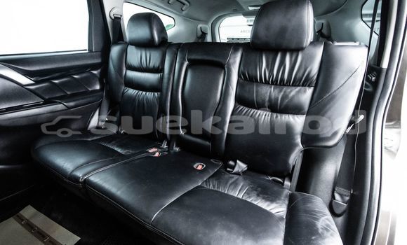 Buy Used Mitsubishi Pajero Brown Car in Bangkok in Bangkok Buy Used Mitsubishi Pajero Brown Car in Bangkok in Bangkok