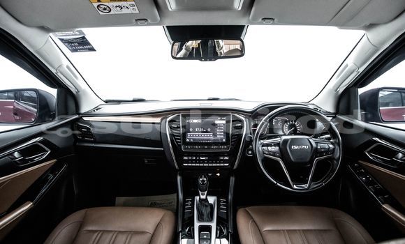 ซื้อ รถมือสอง Isuzu MU-X สีแดง รถยนต์ ใน %{เมือง} ใน กรุงเทพมหานคร ซื้อ รถมือสอง Isuzu MU-X สีแดง รถยนต์ ใน %{เมือง} ใน กรุงเทพมหานคร