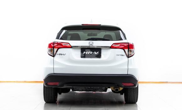 Buy Used Honda HR-V White Car in Bangkok in Bangkok Buy Used Honda HR-V White Car in Bangkok in Bangkok