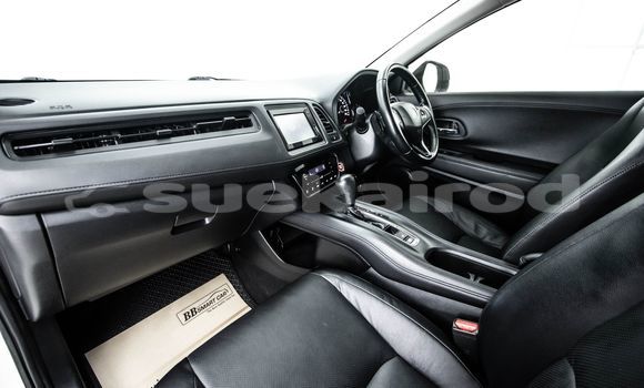 Buy Used Honda HR-V White Car in Bangkok in Bangkok Buy Used Honda HR-V White Car in Bangkok in Bangkok