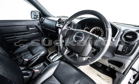 Buy Used Isuzu MU-7 White Car in Bangkok in Bangkok Buy Used Isuzu MU-7 White Car in Bangkok in Bangkok