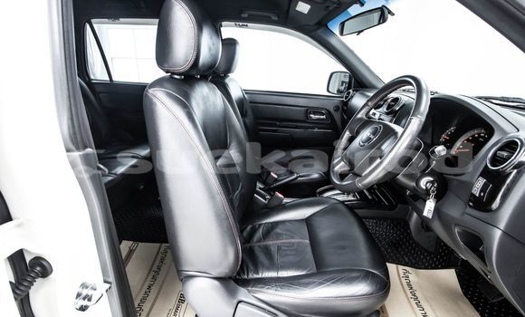 Buy Used Isuzu MU-7 White Car in Bangkok in Bangkok Buy Used Isuzu MU-7 White Car in Bangkok in Bangkok