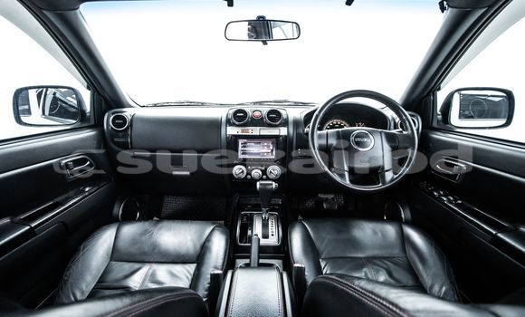 Buy Used Isuzu MU-7 White Car in Bangkok in Bangkok Buy Used Isuzu MU-7 White Car in Bangkok in Bangkok