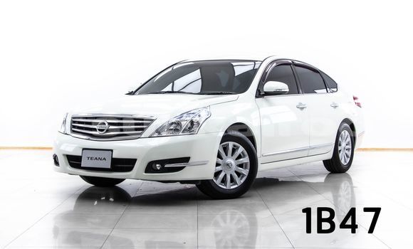 Buy Used Nissan Teana White Car in Bangkok in Bangkok Buy Used Nissan Teana White Car in Bangkok in Bangkok