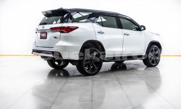 ซื้อ รถมือสอง Toyota Fortuner ขาว รถยนต์ ใน %{เมือง} ใน กรุงเทพมหานคร ซื้อ รถมือสอง Toyota Fortuner ขาว รถยนต์ ใน %{เมือง} ใน กรุงเทพมหานคร