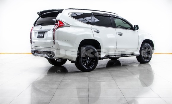 ซื้อ รถมือสอง Mitsubishi Pajero Sport ขาว รถยนต์ ใน %{เมือง} ใน กรุงเทพมหานคร ซื้อ รถมือสอง Mitsubishi Pajero Sport ขาว รถยนต์ ใน %{เมือง} ใน กรุงเทพมหานคร