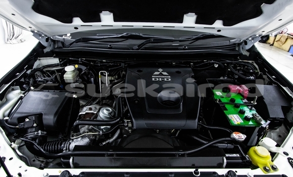 ซื้อ รถมือสอง Mitsubishi Pajero Sport ขาว รถยนต์ ใน %{เมือง} ใน กรุงเทพมหานคร ซื้อ รถมือสอง Mitsubishi Pajero Sport ขาว รถยนต์ ใน %{เมือง} ใน กรุงเทพมหานคร