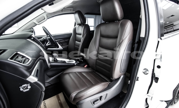 ซื้อ รถมือสอง Mitsubishi Pajero Sport ขาว รถยนต์ ใน %{เมือง} ใน กรุงเทพมหานคร ซื้อ รถมือสอง Mitsubishi Pajero Sport ขาว รถยนต์ ใน %{เมือง} ใน กรุงเทพมหานคร