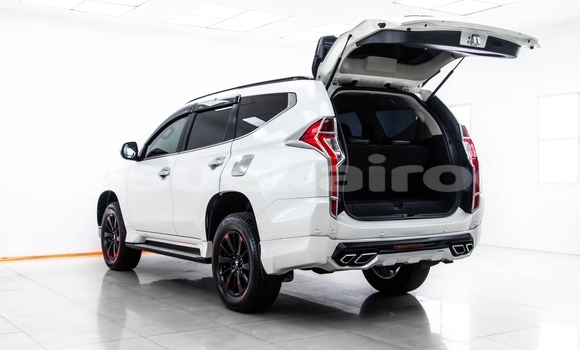 ซื้อ รถมือสอง Mitsubishi Pajero Sport ขาว รถยนต์ ใน %{เมือง} ใน กรุงเทพมหานคร ซื้อ รถมือสอง Mitsubishi Pajero Sport ขาว รถยนต์ ใน %{เมือง} ใน กรุงเทพมหานคร