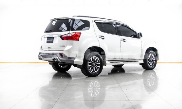 ซื้อ รถมือสอง Isuzu MU-X ขาว รถยนต์ ใน %{เมือง} ใน กรุงเทพมหานคร ซื้อ รถมือสอง Isuzu MU-X ขาว รถยนต์ ใน %{เมือง} ใน กรุงเทพมหานคร