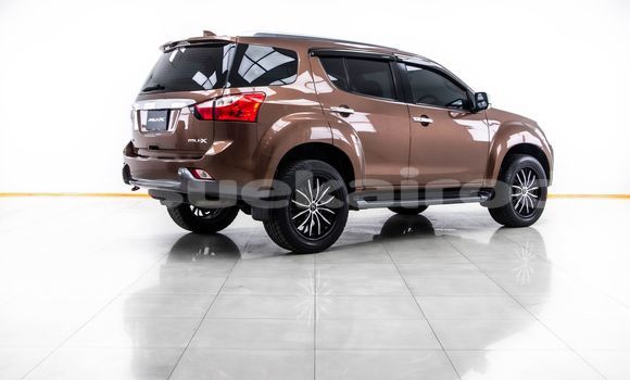 Buy Used Isuzu MU-X Brown Car in Bangkok in Bangkok Buy Used Isuzu MU-X Brown Car in Bangkok in Bangkok