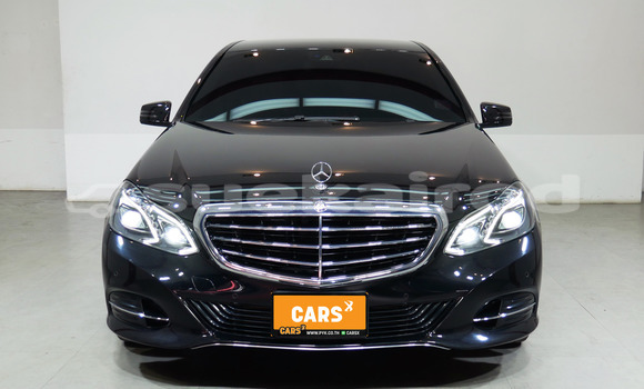 ซื้อ รถมือสอง Mercedes-Benz E-Classe สีดำ รถยนต์ ใน %{เมือง} ใน กรุงเทพมหานคร ซื้อ รถมือสอง Mercedes-Benz E-Classe สีดำ รถยนต์ ใน %{เมือง} ใน กรุงเทพมหานคร