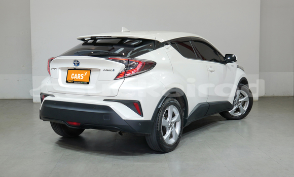 ซื้อ รถมือสอง Toyota C-HR ขาว รถยนต์ ใน %{เมือง} ใน กรุงเทพมหานคร ซื้อ รถมือสอง Toyota C-HR ขาว รถยนต์ ใน %{เมือง} ใน กรุงเทพมหานคร