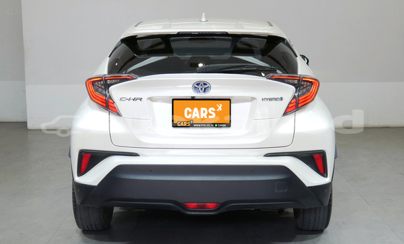 ซื้อ รถมือสอง Toyota C-HR ขาว รถยนต์ ใน %{เมือง} ใน กรุงเทพมหานคร ซื้อ รถมือสอง Toyota C-HR ขาว รถยนต์ ใน %{เมือง} ใน กรุงเทพมหานคร