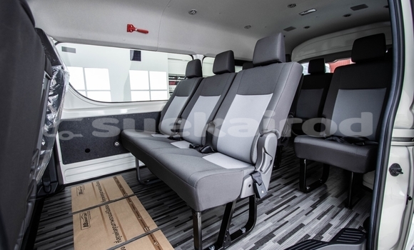 Buy Used Toyota Commuter White Car in Bangkok in Bangkok Buy Used Toyota Commuter White Car in Bangkok in Bangkok