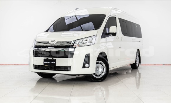 Buy Used Toyota Commuter White Car in Bangkok in Bangkok Buy Used Toyota Commuter White Car in Bangkok in Bangkok