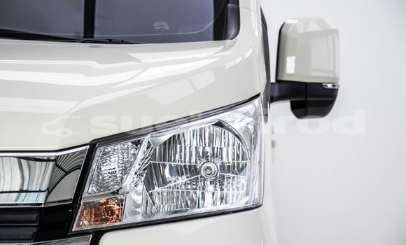 Buy Used Toyota Commuter White Car in Bangkok in Bangkok Buy Used Toyota Commuter White Car in Bangkok in Bangkok