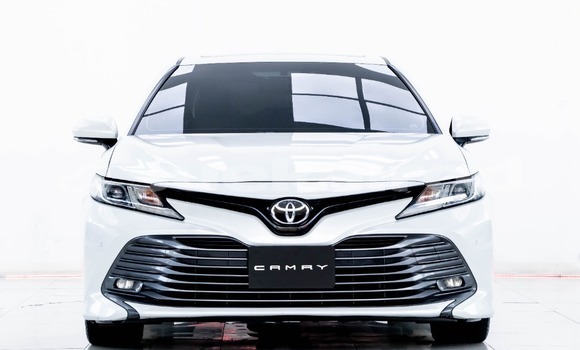 ซื้อ รถมือสอง Toyota Camry ขาว รถยนต์ ใน %{เมือง} ใน กรุงเทพมหานคร