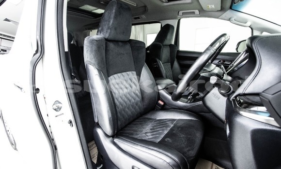 ซื้อ รถมือสอง Toyota Vellfire ขาว รถยนต์ ใน %{เมือง} ใน กรุงเทพมหานคร ซื้อ รถมือสอง Toyota Vellfire ขาว รถยนต์ ใน %{เมือง} ใน กรุงเทพมหานคร