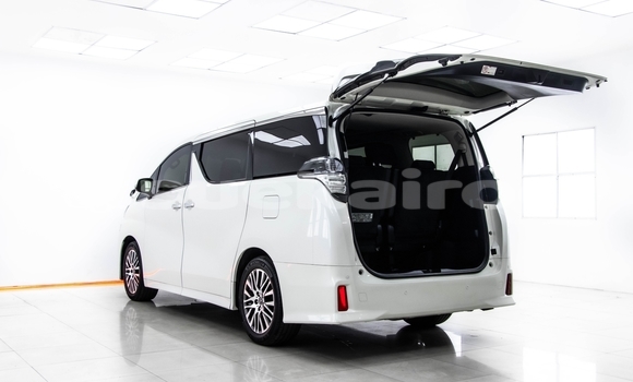 ซื้อ รถมือสอง Toyota Vellfire ขาว รถยนต์ ใน %{เมือง} ใน กรุงเทพมหานคร ซื้อ รถมือสอง Toyota Vellfire ขาว รถยนต์ ใน %{เมือง} ใน กรุงเทพมหานคร