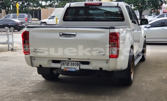 ซื้อ รถมือสอง Isuzu D-max Hi-Lander 4 dr ขาว รถยนต์ ใน %{เมือง} ใน กรุงเทพมหานคร ซื้อ รถมือสอง Isuzu D-max Hi-Lander 4 dr ขาว รถยนต์ ใน %{เมือง} ใน กรุงเทพมหานคร