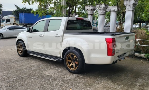 ซื้อ รถมือสอง Isuzu D-max Hi-Lander 4 dr ขาว รถยนต์ ใน %{เมือง} ใน กรุงเทพมหานคร ซื้อ รถมือสอง Isuzu D-max Hi-Lander 4 dr ขาว รถยนต์ ใน %{เมือง} ใน กรุงเทพมหานคร