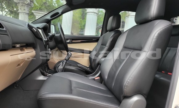 ซื้อ รถมือสอง Isuzu D-max Hi-Lander 4 dr ขาว รถยนต์ ใน %{เมือง} ใน กรุงเทพมหานคร ซื้อ รถมือสอง Isuzu D-max Hi-Lander 4 dr ขาว รถยนต์ ใน %{เมือง} ใน กรุงเทพมหานคร