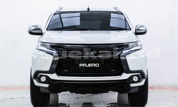 Buy Used Mitsubishi Pajero Sport White Car in Bangkok in Bangkok