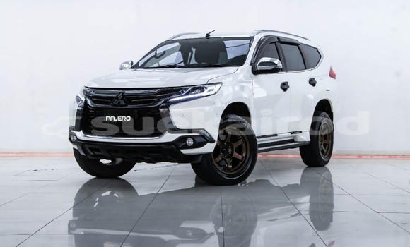 ซื้อ รถมือสอง Mitsubishi Pajero Sport ขาว รถยนต์ ใน %{เมือง} ใน กรุงเทพมหานคร ซื้อ รถมือสอง Mitsubishi Pajero Sport ขาว รถยนต์ ใน %{เมือง} ใน กรุงเทพมหานคร