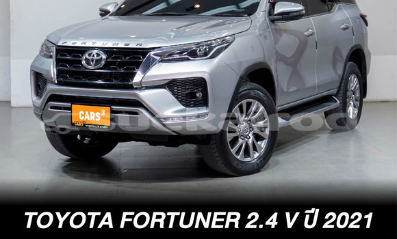 ซื้อ รถมือสอง Toyota Fortuner สีน้ำเงิน รถยนต์ ใน %{เมือง} ใน กรุงเทพมหานคร