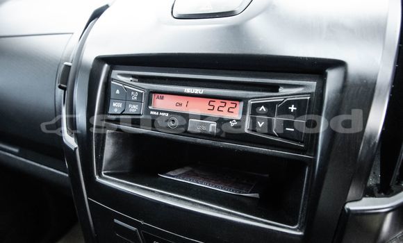 Buy Used Isuzu D-Max White Car in Bangkok in Bangkok Buy Used Isuzu D-Max White Car in Bangkok in Bangkok