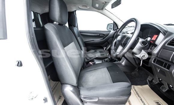 Buy Used Isuzu D-Max White Car in Bangkok in Bangkok Buy Used Isuzu D-Max White Car in Bangkok in Bangkok