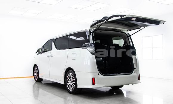 Buy Used Toyota Vellfire White Car in Bangkok in Bangkok Buy Used Toyota Vellfire White Car in Bangkok in Bangkok