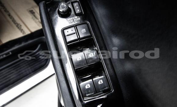 Buy Used Toyota Vellfire White Car in Bangkok in Bangkok Buy Used Toyota Vellfire White Car in Bangkok in Bangkok