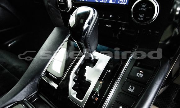 Buy Used Toyota Vellfire White Car in Bangkok in Bangkok Buy Used Toyota Vellfire White Car in Bangkok in Bangkok