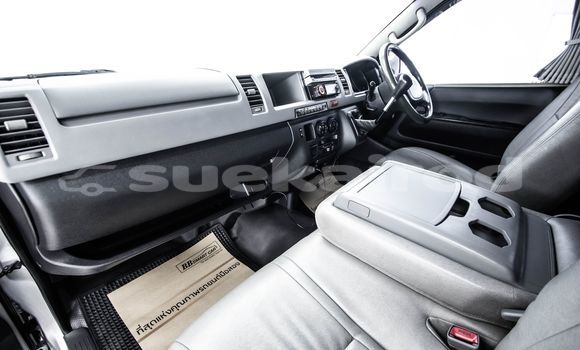 Buy Used Toyota Commuter Other Car in Bangkok in Bangkok Buy Used Toyota Commuter Other Car in Bangkok in Bangkok