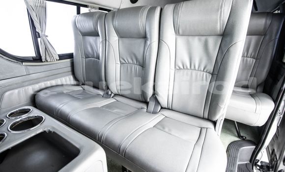 Buy Used Toyota Commuter Other Car in Bangkok in Bangkok Buy Used Toyota Commuter Other Car in Bangkok in Bangkok