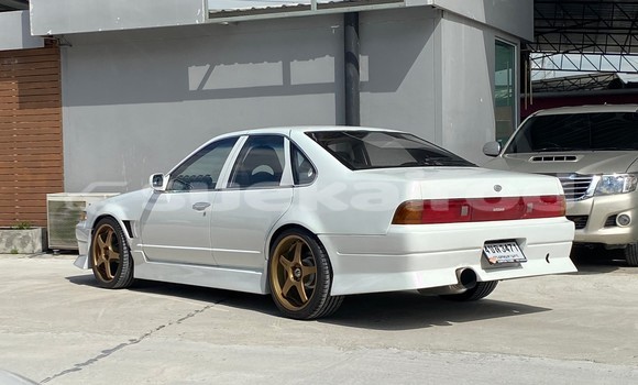 Buy Used Nissan Cefiro White Car in Bangkok in Bangkok Buy Used Nissan Cefiro White Car in Bangkok in Bangkok