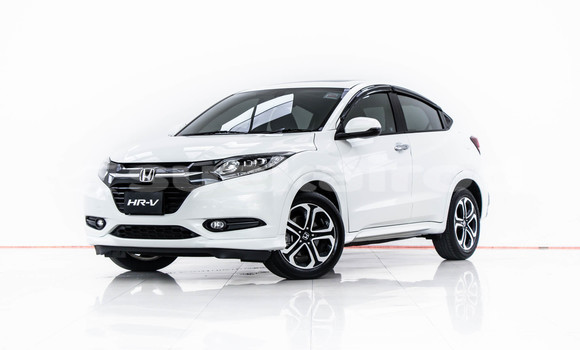 Buy Used Honda HR-V White Car in Bangkok in Bangkok Buy Used Honda HR-V White Car in Bangkok in Bangkok