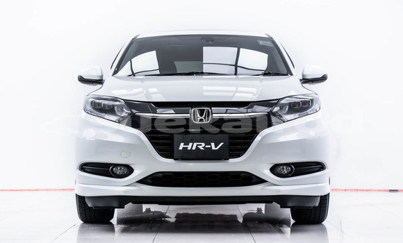Buy Used Honda HR-V White Car in Bangkok in Bangkok Buy Used Honda HR-V White Car in Bangkok in Bangkok