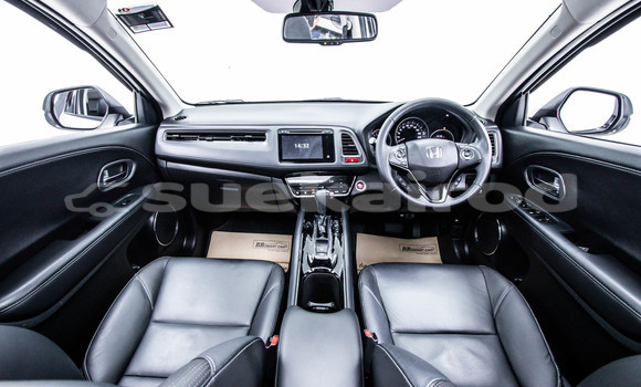 Buy Used Honda HR-V White Car in Bangkok in Bangkok Buy Used Honda HR-V White Car in Bangkok in Bangkok