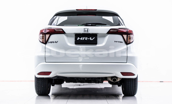 Buy Used Honda HR-V White Car in Bangkok in Bangkok Buy Used Honda HR-V White Car in Bangkok in Bangkok