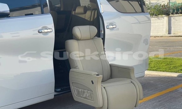 Buy Used Toyota Alphard White Car in Bangkok in Bangkok Buy Used Toyota Alphard White Car in Bangkok in Bangkok
