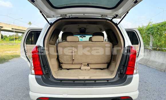 Buy Used Isuzu MU White Car in Bangkok in Bangkok Buy Used Isuzu MU White Car in Bangkok in Bangkok