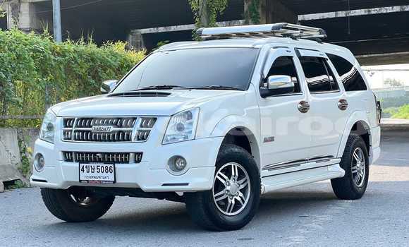Buy Used Isuzu MU White Car in Bangkok in Bangkok Buy Used Isuzu MU White Car in Bangkok in Bangkok